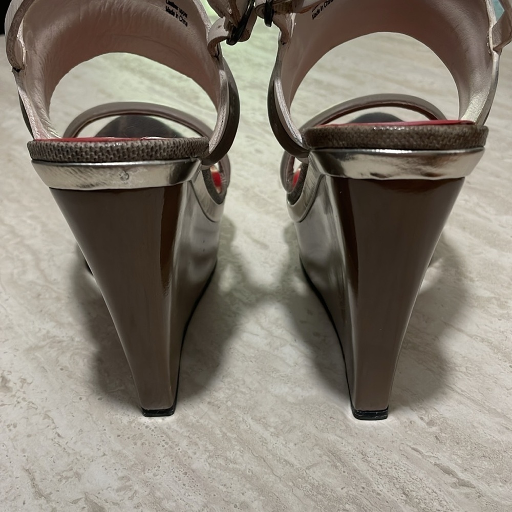 Charles Jourdan GLEE Slingback
Wedge Sandals *7 - Picture 4 of 7